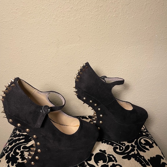 Heel-less, Buckle, Anti-gravity, Platform Spiked Wedge Heels - Picture 7 of 14